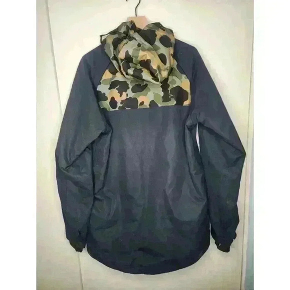 DC Men's PARKA Anorak Snowboarding Jacket Sz Large 15k Waterproof Black/Camoufla - Picture 2 of 9